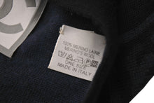 Load image into Gallery viewer, 極美品 CHANEL シャネル ココマークロゴ ニット帽 帽子 キャップ ビーニー ウール ブラック ブルー b220108 中古 4c070459