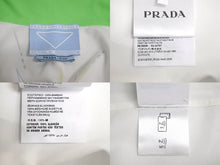 Load image into Gallery viewer, 新品同様 PRADA プラダ タイムカプセル プリント コットン シャツ ホワイト グリーン メンバー限定 オンライン限定 UCS438 15P8 F0018 S 231 サイズM 中古 4c070464