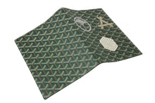 Load image into Gallery viewer, Brand new, unused GOYARD Castiglione notebook cover CASTIGMMLTY09CL09X, marquee green PVC leather, pre-owned, item number 4c070493 