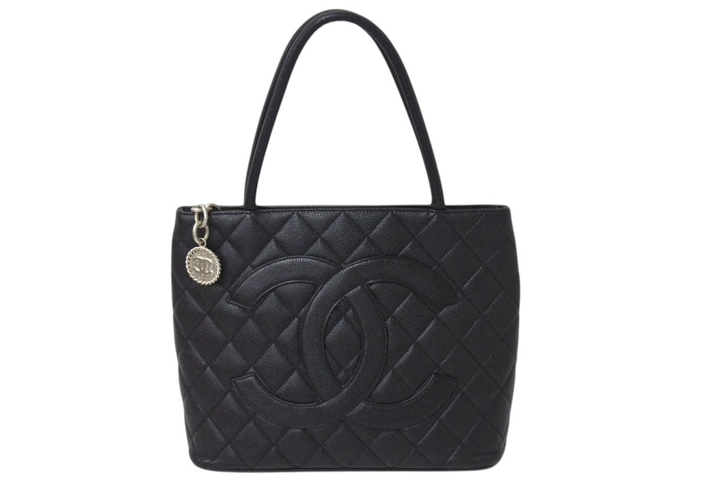 CHANEL シャネル 復刻トート ハンドバッグ ココマーク 6番台 キャビアスキン ブラック キルティング シルバー金具 美品 中古 4c070536