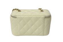 Load image into Gallery viewer, 極美品 CHANEL シャネル バニティバッグ AP1341 チェーンショルダー キャビアスキン アイボリー ココマーク ランダム番台 中古 4c070537