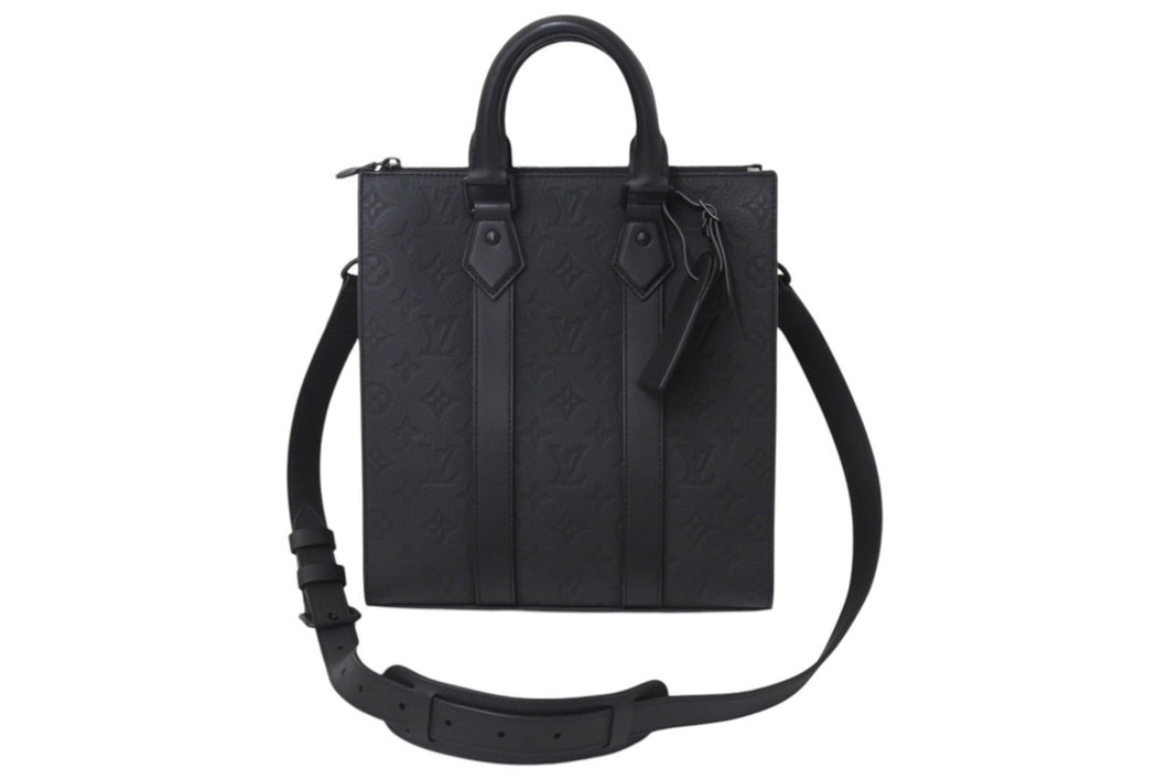 LOUIS VUITTON ルイヴィトン ショルダーバッグ トリヨン サックプラ クロス M21884 ブラック 美品 中古 4c070572