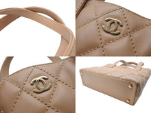 Load image into Gallery viewer, CHANEL シャネル ココマーク ハンドバッグ ワイルドステッチ 7番台 カーフスキン ベージュ ゴールド金具 美品 中古 4c070577
