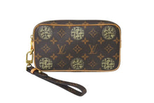 Load image into Gallery viewer, 新品同様 LOUIS VUITTON ルイヴィトン ポシェットヴォルガ クリストファーネメス モノグラム 伊勢丹限定 M61323 中古 4c070579