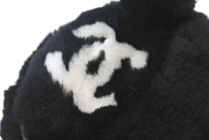 CHANEL シャネル イヤーマフ ジヨン愛用 イヤーマフラー ココマーク 耳当て ファー ブラック ホワイト 美品 中古 4c070618