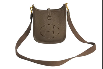 HERMES エルメス エヴリンTPM ショルダーバッグ Z刻印 トリヨンクレマンス エトゥープ フランス製 ゴールド金具 美品 中古 4c070622