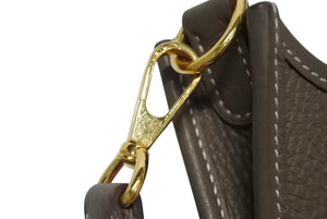 HERMES エルメス エヴリンTPM ショルダーバッグ Z刻印 トリヨンクレマンス エトゥープ フランス製 ゴールド金具 美品 中古 4c070622