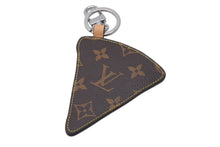 Load image into Gallery viewer, 新品未使用 LOUIS VUITTON ルイヴィトン ピザ キーホルダー チャーム ブラウン M02189 シルバー金具 中古 4c070675