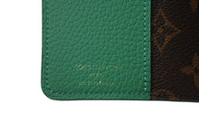 Load image into Gallery viewer, 新品未使用 LOUIS VUITTON ルイヴィトン ノートブックカバーPM・エミリー トリヨンレザー モノグラム グリーン GI1212 中古 4c070676