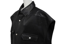 Load image into Gallery viewer, 新品同様 RickOwens リックオウエンス レザーベスト ジャケット RU21S6776-LC モルドバ製 ブラック シルバー金具 サイズ42 中古 4c070682
