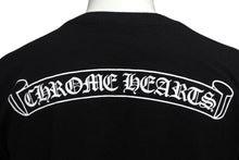 Load image into Gallery viewer, 新品未使用 Chrome hearts クロムハーツ 半袖 Ｖ ネックシャツ サイズM コットン ブラック 中古 4c070764