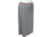 Load image into Gallery viewer, 極美品 THOM BROWNE トムブラウン 22SS プリーツ スカート FKK096A Y3009055 コットン グレー サイズ36 中古 4c070806