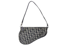 Load image into Gallery viewer, Christian Dior クリスチャンディオール トロッター サドルポーチ ロゴ ハンドバッグ 総柄 ブラック シルバー金具 MC0032 美品 中古 4c070865