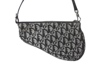 Load image into Gallery viewer, Christian Dior クリスチャンディオール トロッター サドルポーチ ロゴ ハンドバッグ 総柄 ブラック シルバー金具 MC0032 美品 中古 4c070865