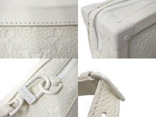 Load image into Gallery viewer, 極美品 LOUIS VUITTON ルイヴィトン ソフトトランク ショルダーバッグ ホワイト M53287 ヴァージル初期 トリヨン 中古 4c070887