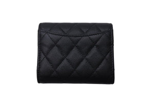 極美品 CHANEL シャネル クラシック スモール フラップ ウォレット 三つ折り財布 ランダム キャビアスキン ブラック 美品 中古 4c070910