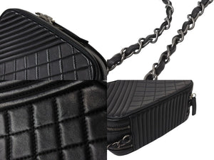 CHANEL シャネル ショルダーバッグ 20番台 ココボーイ ココマーク チェーンショルダー ブラック ラムスキン 美品 中古 4c070943