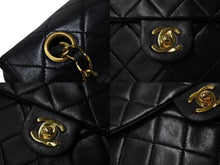 Load image into Gallery viewer, CHANEL シャネル 縦長 15cm ミニマトラッセ20 チェーンショルダーバッグ 1番台 ラムスキン ブラック ゴールド 良品 中古 4c070966