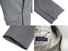 Load image into Gallery viewer, LOUIS VUITTON ルイヴィトン スーツ セットアップ RM192 NYU HHJ72E グレー アンティークゴールド金具 46 美品 中古 4c070999