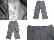 Load image into Gallery viewer, LOUIS VUITTON ルイヴィトン スーツ セットアップ RM192 NYU HHJ72E グレー アンティークゴールド金具 46 美品 中古 4c070999