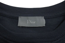 Load image into Gallery viewer, Dior ディオール ケニーシャーフコラボ 半袖Tシャツ ロゴ 1WBK23TEEA ポルトガル コットン ホワイト ブラック グリーン 美品 中古 4c071014