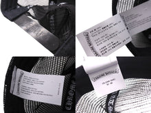 Load image into Gallery viewer, 新品未使用 CHROME HEARTS クロムハーツ トラッカーキャップ CHクロスパッチ ONE SIZE メッシュ ブラック ホワイト シルバー925 中古 4c071032