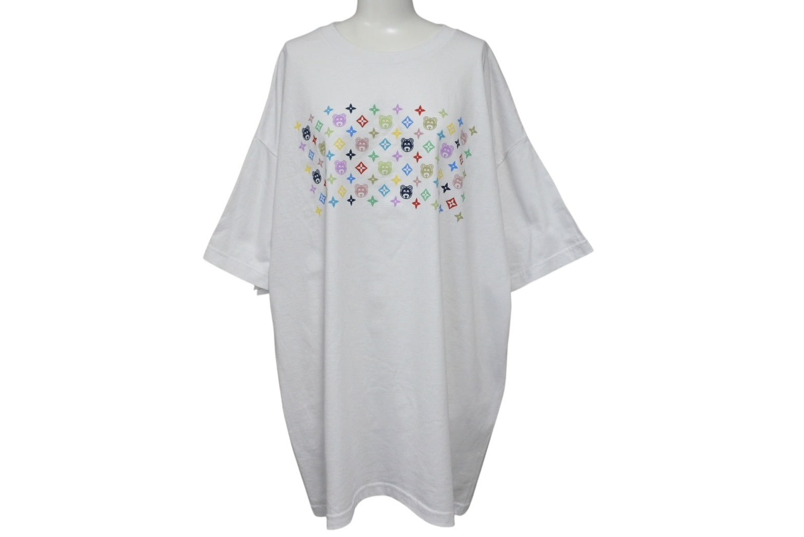 KANYE WEST カニエウェスト 半袖Tシャツ サイズS カニエベア モノグラムマルチカラー ホワイト オフィシャル 2005年 美品 中古 4c071088 KANYE WEST カニエウェスト 半袖Tシャツ サイズS カニエベア