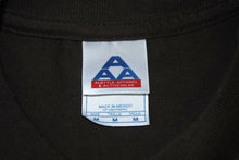Load image into Gallery viewer, 極美品 KANYE WEST カニエウェスト 半袖Tシャツ サイズM カニエベア モノグラム ブラウン オフィシャル 2005年 中古 4c071090