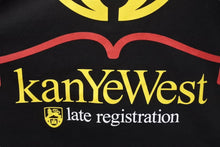 Load image into Gallery viewer, 新品同様 KANYE WEST カニエウェスト Late Registration 2005 プロモーションTシャツ サイズM 非売品 カニエベア 中古 4c071111