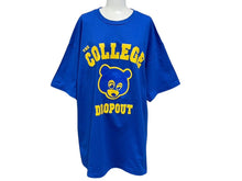 Load image into Gallery viewer, 極美品 KANYE WEST THE COLLEGE DROP OUT カニエ ウェスト ザ コレッジ ドロップアウト 半袖Tシャツ サイズ XL ブルー 中古 4c071131