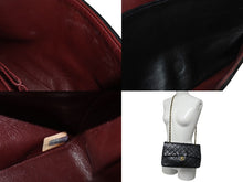 Load image into Gallery viewer, CHANEL シャネル マトラッセ25 Wフラップ Wチェーンショルダーバッグ ココマーク 1番台 ラムスキン ブラック ゴールド 美品 中古 4c071164