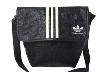 Load image into Gallery viewer, BALENCIAGA バレンシアガ Adidas アディダス ショルダーバッグ 729153 1091P 535269 レザー ブラック ホワイト 美品 中古 4c071187