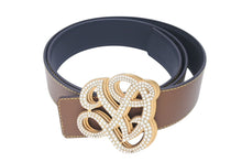 Load image into Gallery viewer, 新品同様 LOUIS VUITTON ルイヴィトン ベルト バックル M8469 ダイナスティ 2024SS 100/40 パール ゴールド金具 中古 4c071196