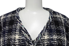 Load image into Gallery viewer, 極美品 CHANEL シャネル メンズ ツイード ジャケット ネイビー系 ブラック ホワイト シルク混 P58787V44460 サイズ50 中古 4c071212