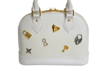 Load image into Gallery viewer, 極美品 LOUIS VUITTON ルイヴィトン アルマBB ハンドバッグ AR4188 2WAY ラブロック エピレザー ホワイト 中古 4c071221