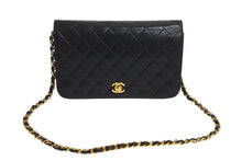 Load image into Gallery viewer, CHANEL シャネル チェーンショルダーバッグ 8番台 ココマーク キルティング ブラック ゴールド金具 美品 中古 4c071222