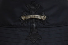 Load image into Gallery viewer, 新品同様 CHROME HEARTS クロムハーツ クロスパッチ ナイロンバケットハット 帽子 HAT U CHUM ブラック シルバー金具 中古 4c071293