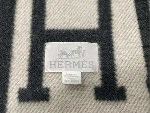HERMES エルメス プレード アヴァロン ブランケット エクリュ グリ・フォンセ カシミヤ ウール 小物 ひざ掛け Hモチーフ 美品 中古 4c071296