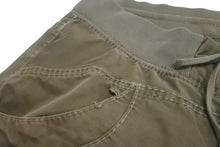 Load image into Gallery viewer, TRUE RELIGION トゥルー レリジョン cargo pants カーゴパンツ ストレート Y2k サイズ29 カーキー 美品 中古 4c071321
