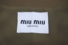 Load image into Gallery viewer, 新品同様 MIUMIU ミュウミュウ 23SS ギャバジン ミニドレス ワンピース MF5234 S000 108N バージンウール ブラウン サイズ36 中古 4c071389