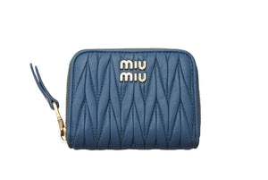 MIU MIU ミュウミュウ レザー ジップアラウンド ウォレット レザー ジップアラウンド キルティング財布 ブルー 美品 中古 4c071406 