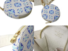 Load image into Gallery viewer, LOUIS VUITTON ルイヴィトン ショルダーバッグ ミュルティ ポシェット アクセソワール モノグラムタイル 2024-2025AW ホワイト ブルー M25374 良品 中古 4c071412