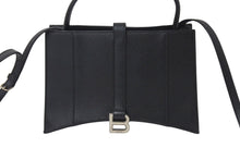 Load image into Gallery viewer, 極美品 BALENCIAGA バレンシアガ ハンドバッグ アワーグラス 619669 ブラック シルバー金具 中古 4c071435