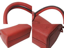 Load image into Gallery viewer, LOUIS VUITTON ルイヴィトン スピーディ30 ハンドバッグ M43007 エピ レザー レッド ゴールド金具 良品 中古 4c071470