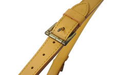 Load image into Gallery viewer, LOUIS VUITTON ルイヴィトン エピ プチノエ ショルダーバッグ M44109 エピレザー イエロー ゴールド金具 良品 中古 4c071480