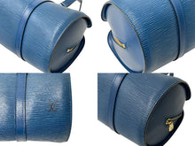 Load image into Gallery viewer, LOUIS VUITTON ルイヴィトン スフロ ハンドバッグ バレルバッグ 筒型 M52862 エピレザー ブルー ゴールド金具 美品 中古 4c071490