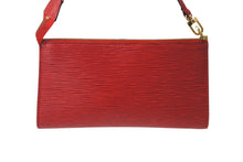 Load image into Gallery viewer, LOUIS VUITTON ルイヴィトン ポシェットアクセソワール エピレザー M52947 レッド ゴールド金具 美品 中古 4c071505
