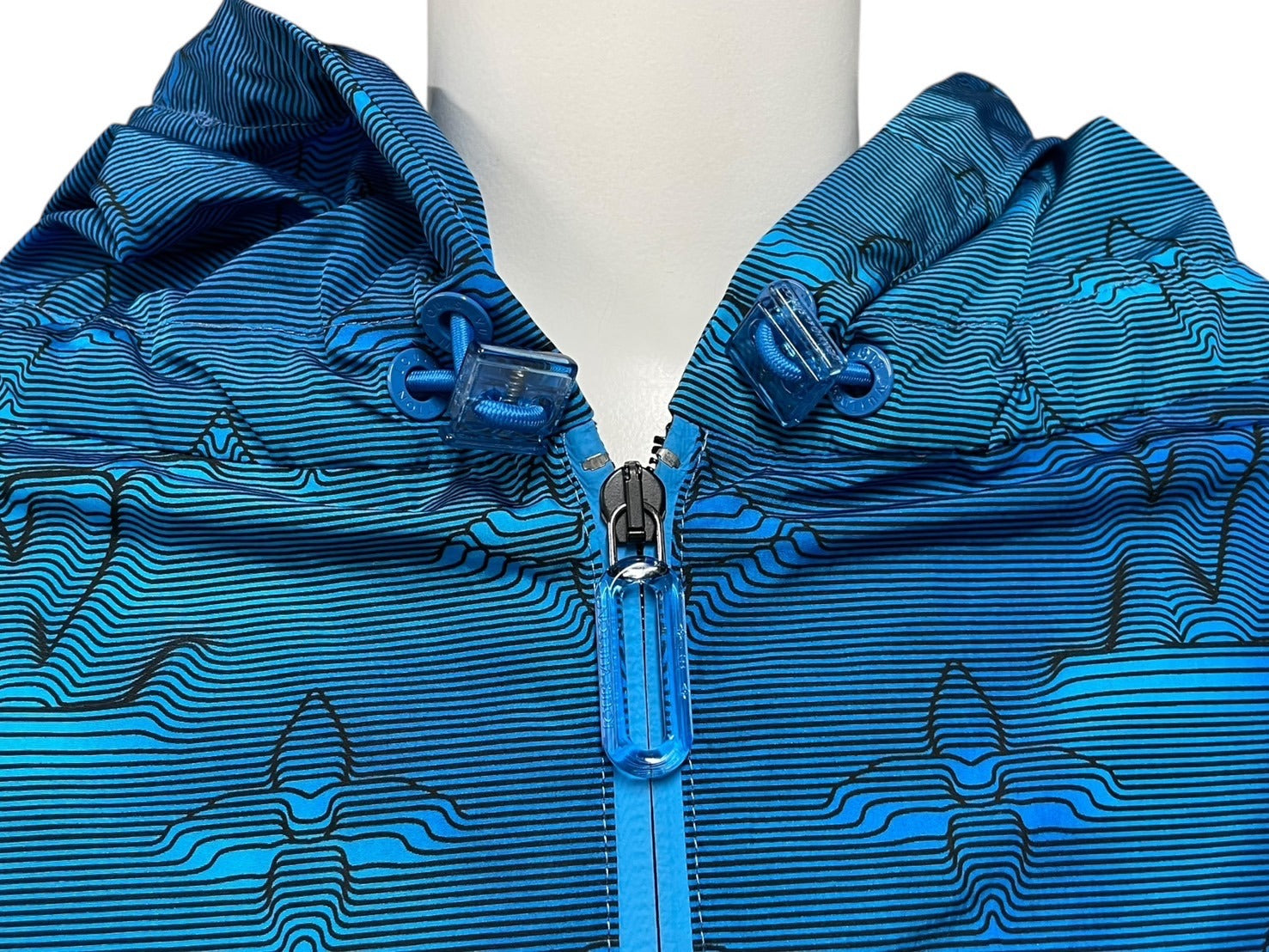 極美品 LouisVuitton ルイヴィトン 2054プリーテッドウインド