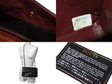 Load image into Gallery viewer, CHANEL シャネル マトラッセ23 Wフラップ チェーン ショルダーバッグ ラムスキン 2番台 ブラック ゴールド金具 美品 中古 4c071593