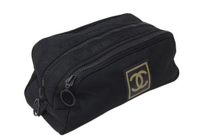 CHANEL シャネル ポーチ スポーツライン ココマーク 7番台 ブラック ナイロン ブラック金具 ロゴ 美品 中古 4c071596